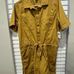 Old Navy Mustard Yellow Short Sleeve romper NWT medium